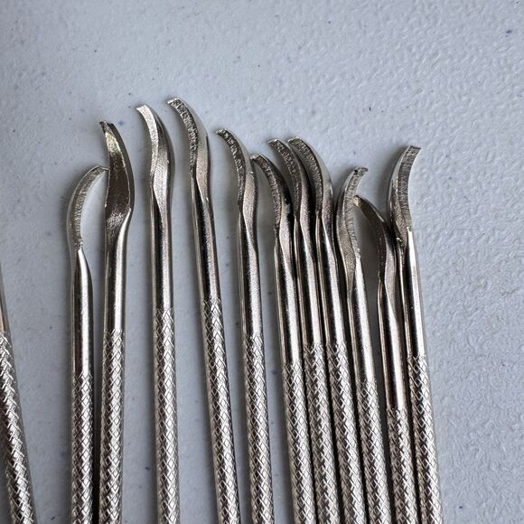 Metal Nutcracker Sets 6 For Cracking Nuts, Seafood And Much More - Picture 3 of 4